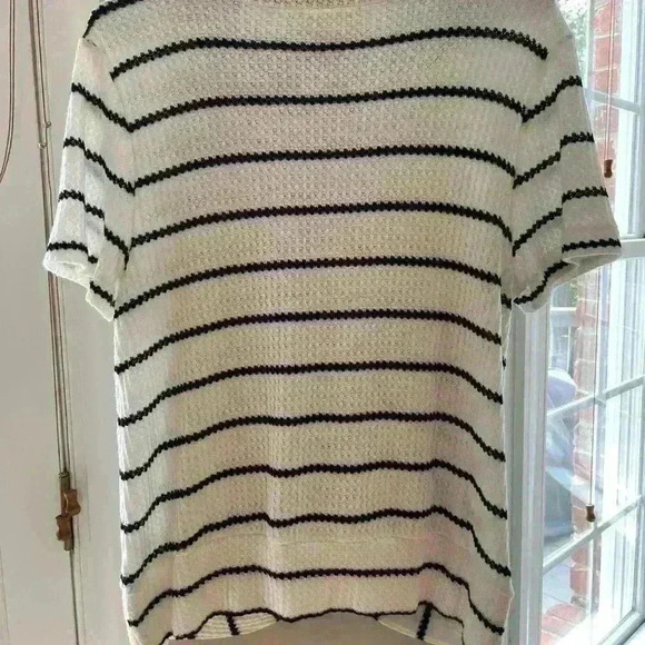 Altar’d State Women’s Top Medium - Picture 6 of 6